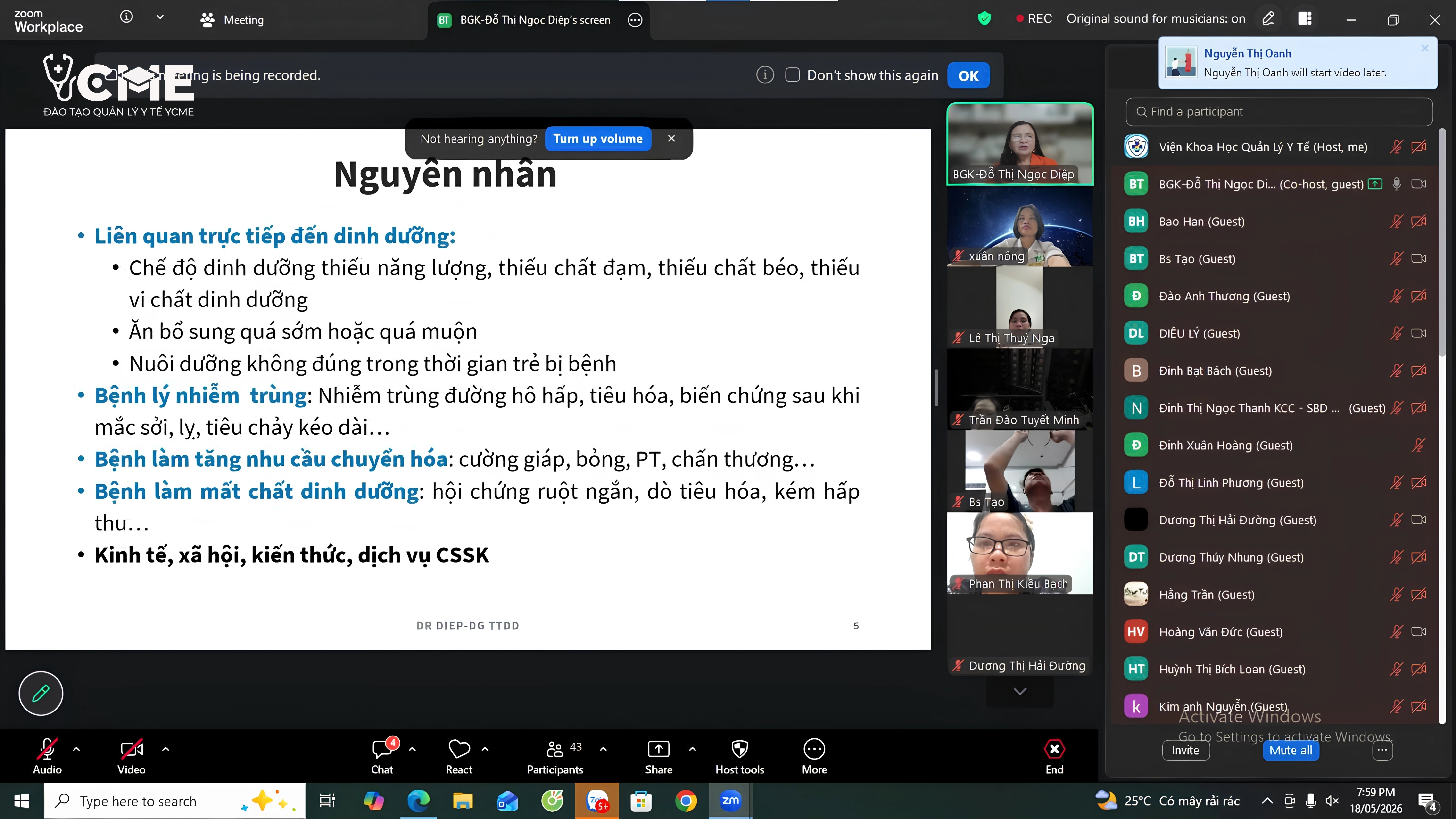 Lớp học Dinh dưỡng nhi khoa do BS.CKII Đỗ Thị Ngọc Diệp giảng dạy.